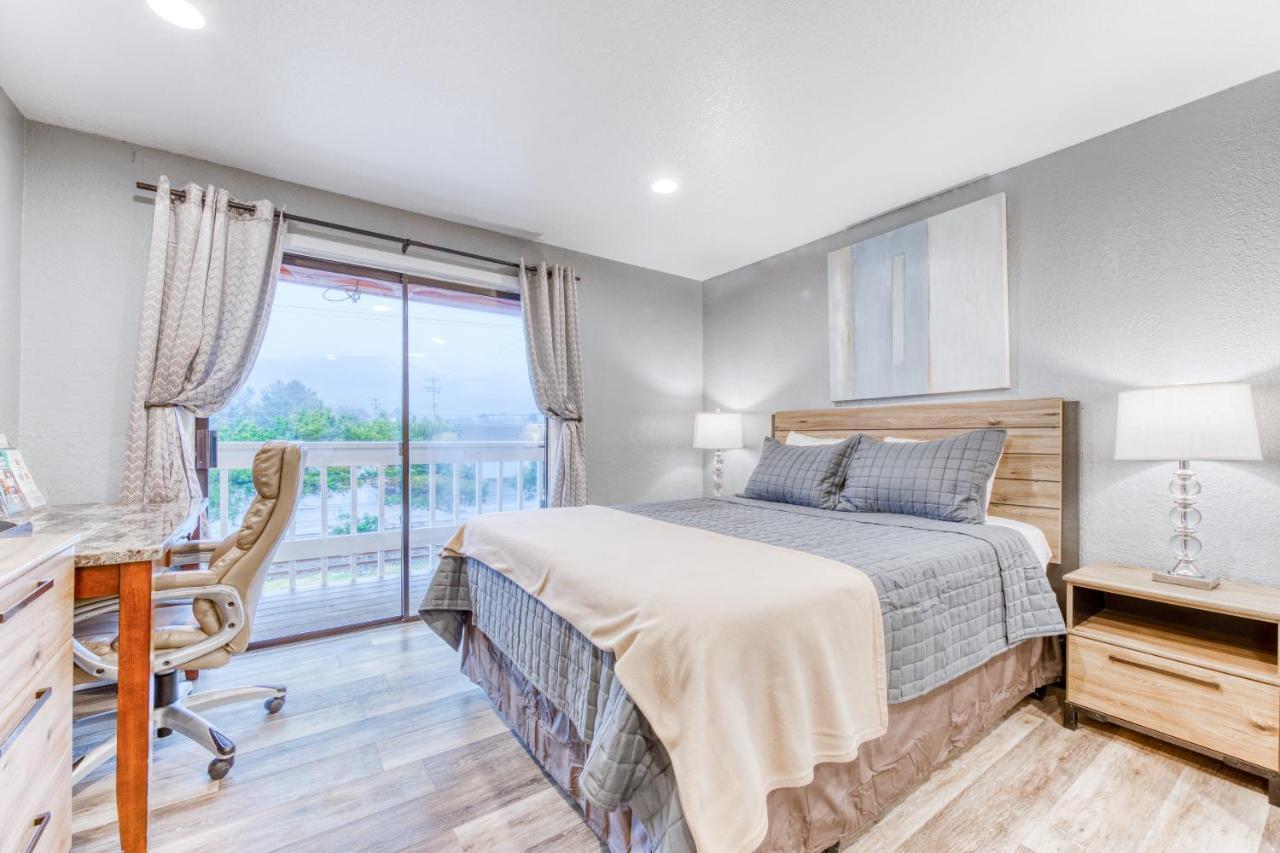 Sea Treasures Inn #211 & #212 洛克威海滩 外观 照片